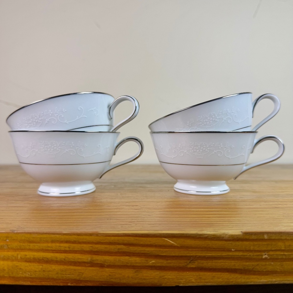 Noritake Whitehall 6115 Footed Teacups with Platinum Trim – Set of 4 - Picture 3 of 10